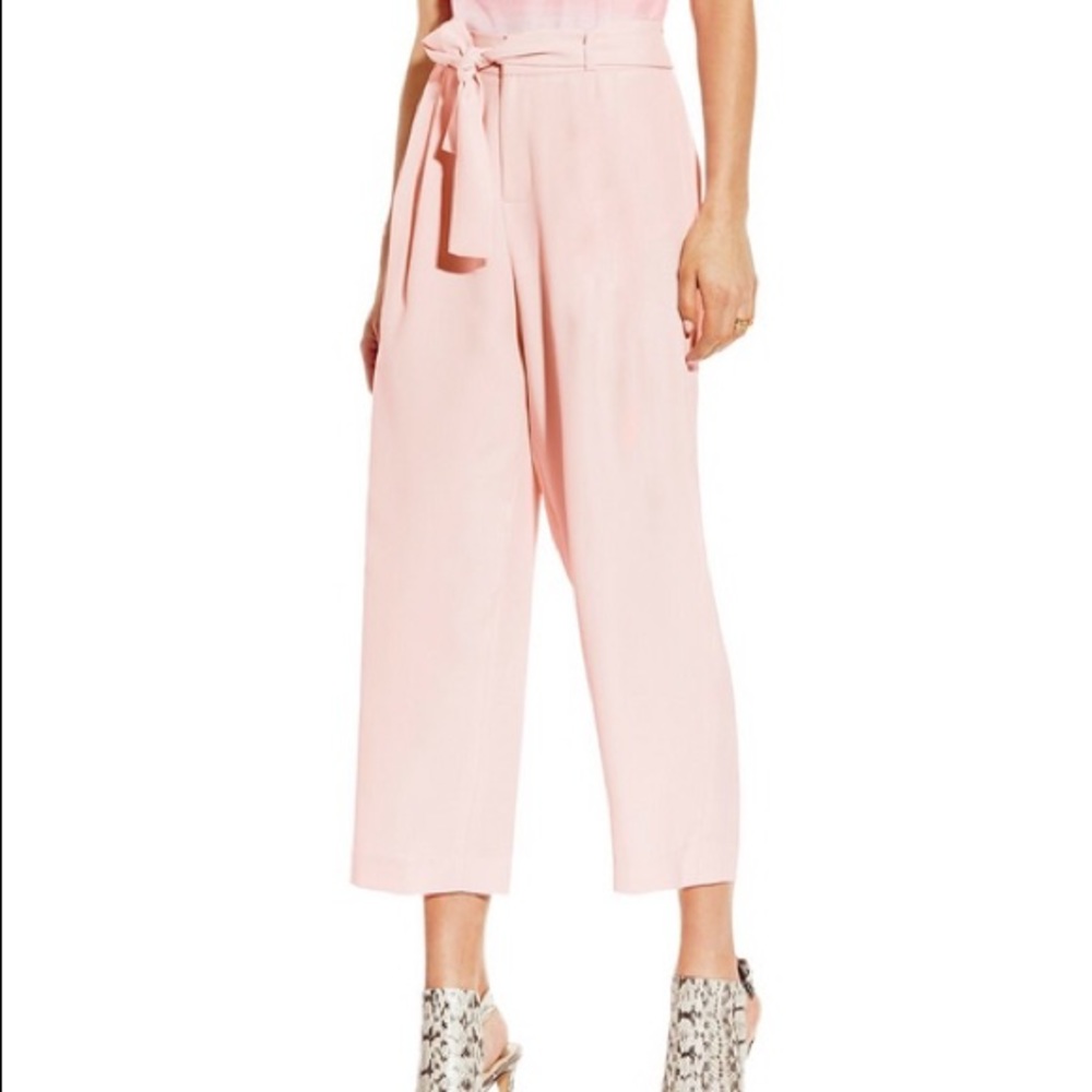 Vince Camuto pink belted crop pants sz6 NWT